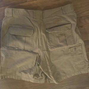 Cabela’s 7 pocket hiker cargo shorts
